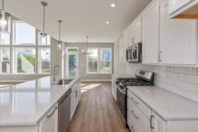 12280 Pleasant View Dr, Pickerington, OH 43147 - photo 6