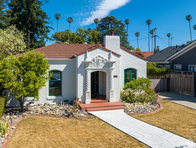 This Home Has Unusual Detailing And Design In Shasta Hanchette Park.