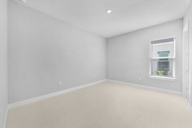 10455 Eclipse St, Sarasota, FL 34241 - photo 7