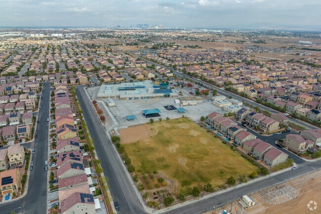 Ries Aldeane Comito Elementary School is a great alternative for residents of the area.