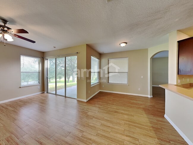 526 Azalea Bloom Dr, Apopka, FL 32712 - photo 5