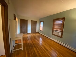 1310 W 28th St Unit 4, Minneapolis, MN 55408