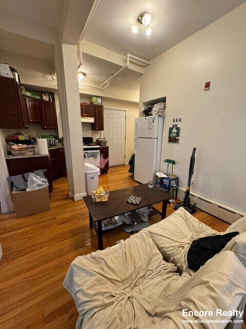 84 Fenway unit 1, Boston, MA 02115 - photo 1