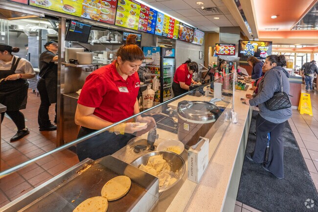 Try the house made tortillas at El Rinconsito in Federal Way City Center.