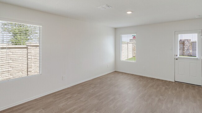 174 Ebbsfleet Dr unit 38476412, Uhland, TX 78640 - photo 6
