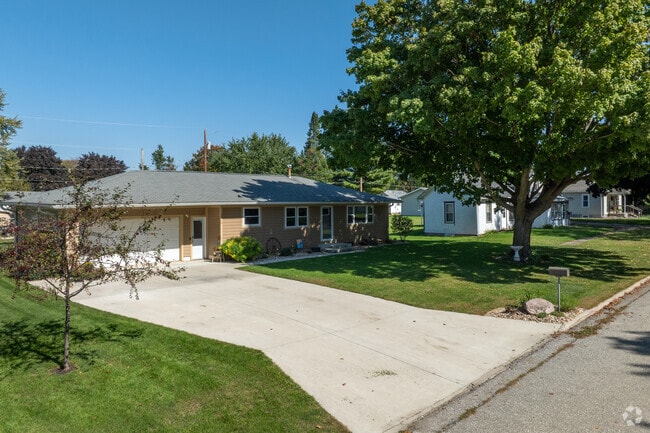 Tree lined streets fill in Osage.
