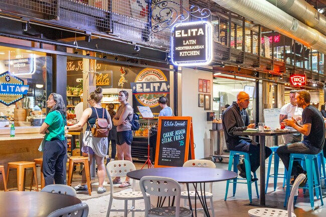 Try a variety of different restaurants at Stanley's Marketplace in Central Park.