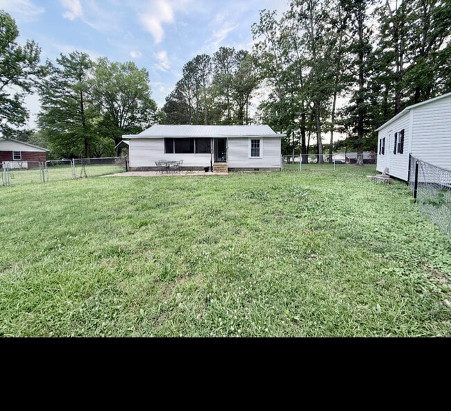 1716 Pinecrest St, Corinth, MS 38834 - photo 4