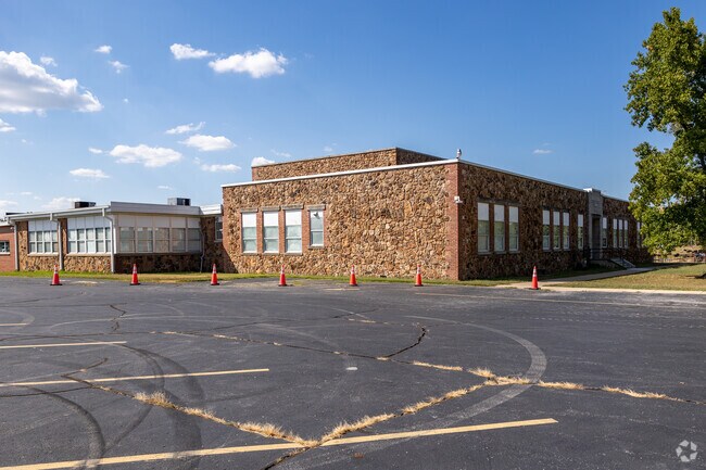 Bois D Arc Elementary School is part of the Ash Grove School District.