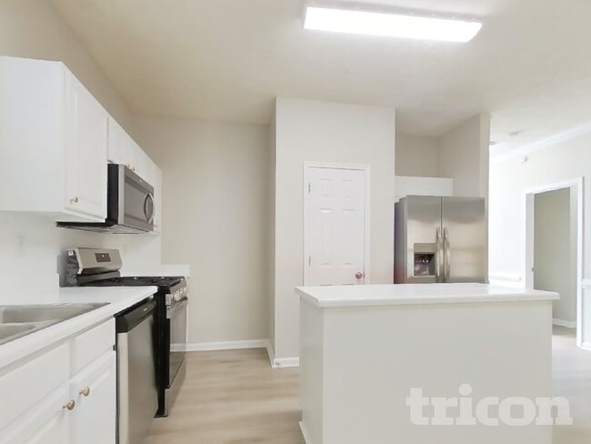 6844 Bridgewood Dr, Austell, GA 30168 - photo 5