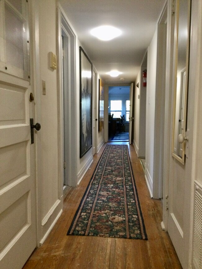 1310 Hinman Ave unit 3, Evanston, IL 60201 - photo 5