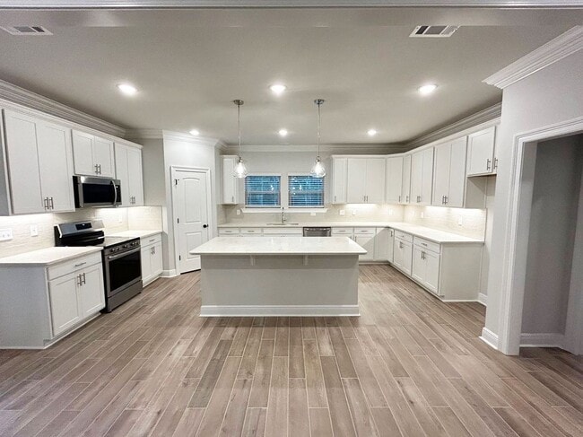 303 E Tweet St, Freeport, FL 32439 - photo 3