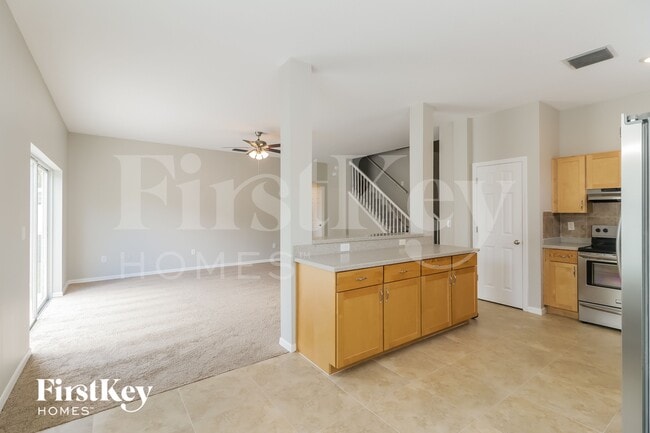 8842 Cypress Hammock Dr, Tampa, FL 33614 - photo 4