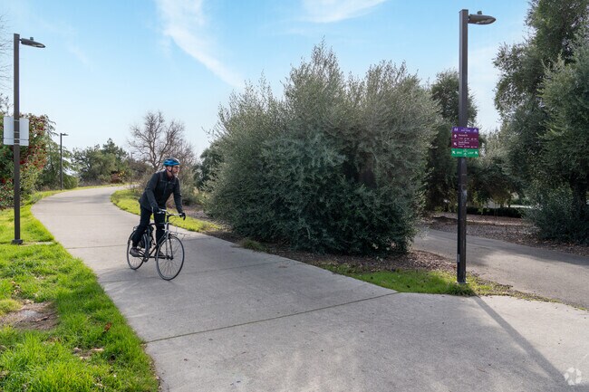 The Dave Pelz Memorial Bicycle Bridge connects East Davis and South Davis.