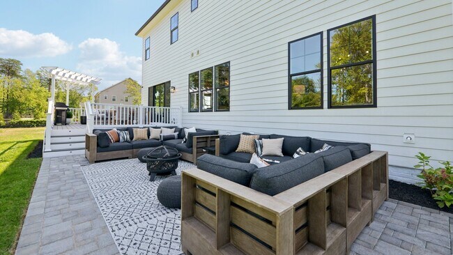 15564 Cloverland Ln unit 36203793, Haymarket, VA 20169 - photo 7