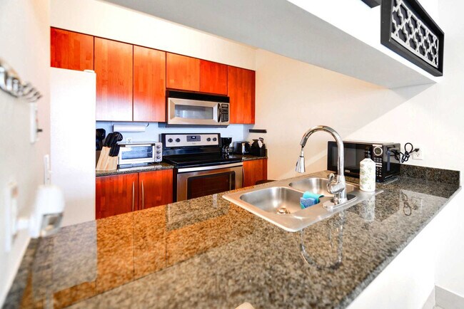 1 SE 12th St unit FL20-ID1022214P, Miami, FL 33131 - photo 7