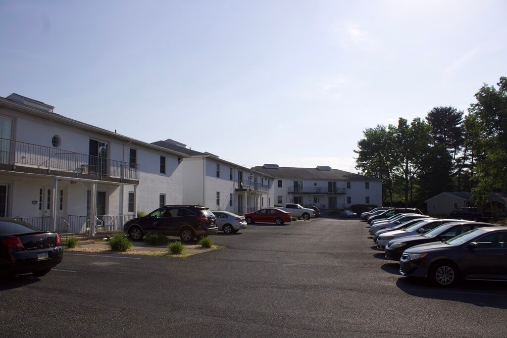 Orchard Crest Apartments 11091113 Apple Dr, Mechanicsburg, PA