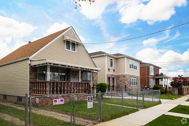 Rows of mixed home styles are common in Rochdale.