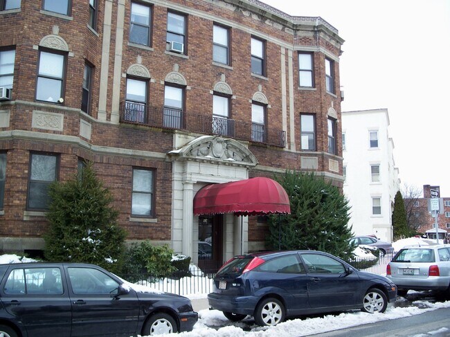 69 Quint Ave unit 4, Allston, MA 02134 - photo 2