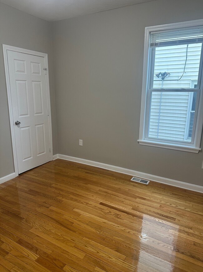 68 Bellevue St unit 1, Dorchester, MA 02125 - photo 5