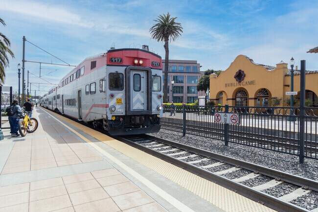 Downtown Burlingame has CalTrains right there for residents to take north or south.