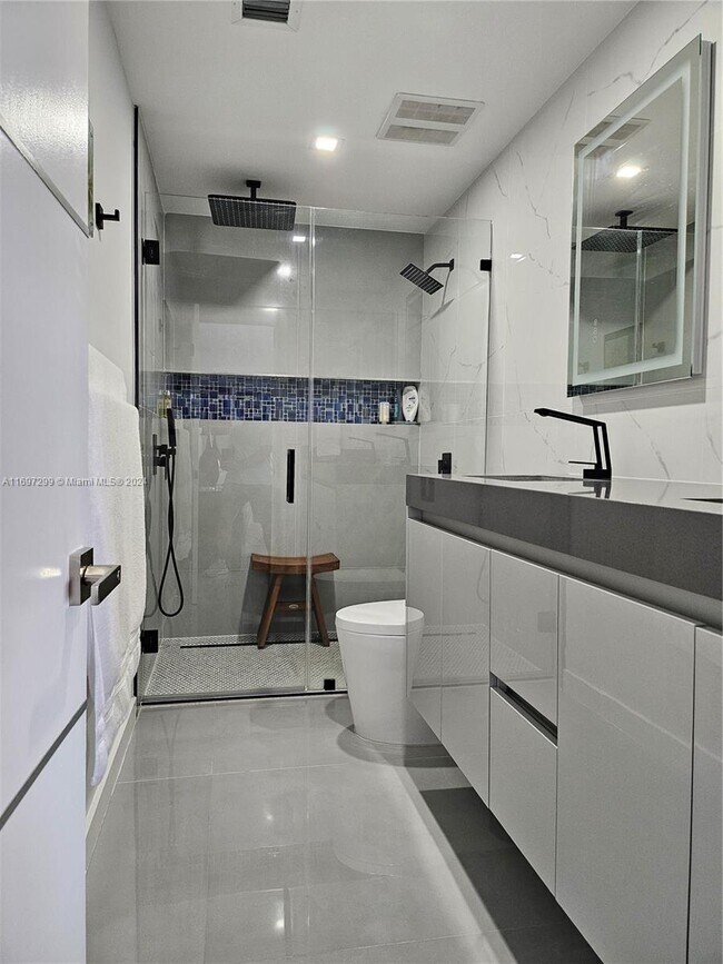 6901 Edgewater Dr unit 311, Coral Gables, FL 33133 - photo 3