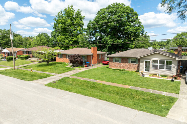 The Newburg neighborhood has a lot of ranch style homes.