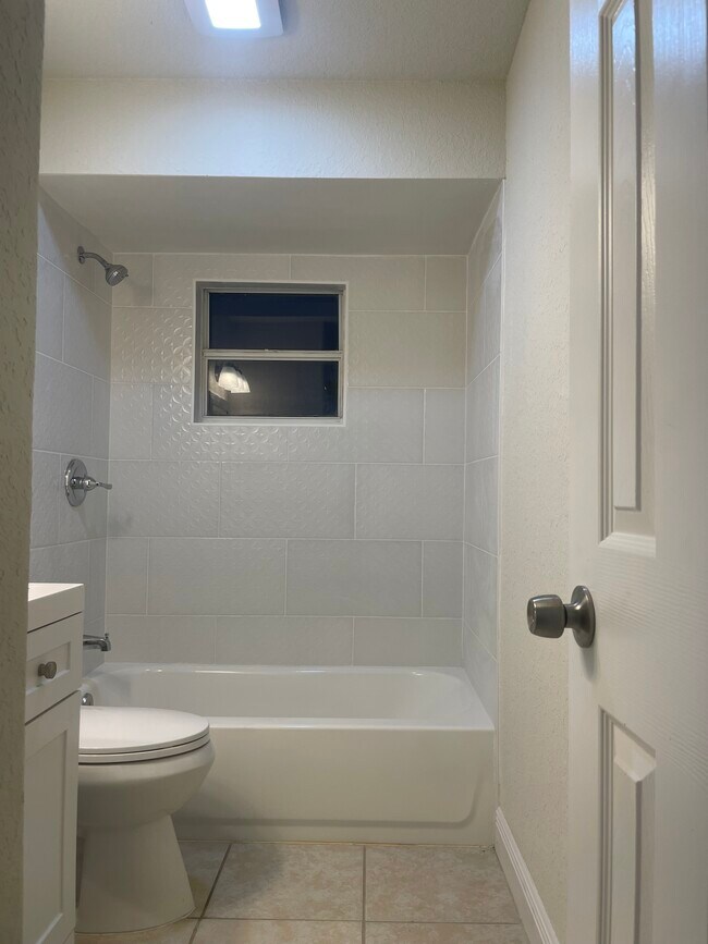 1331 Manor Dr, Kissimmee, FL 34741 - photo 7