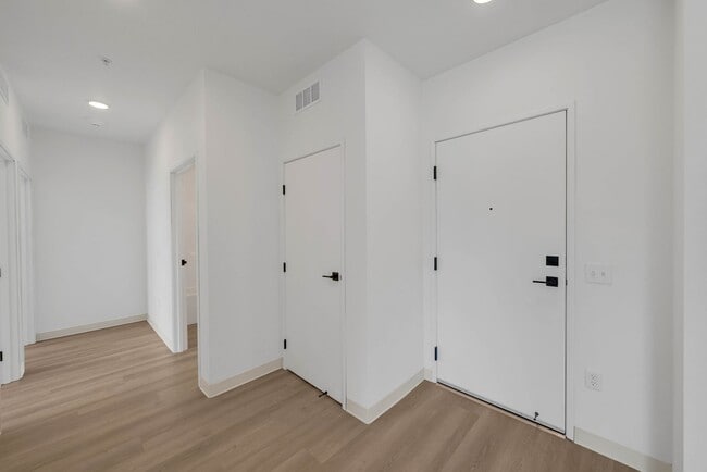 The Windsor - Windsor Heights, Windsor Heights, IA 50324 - photo 3