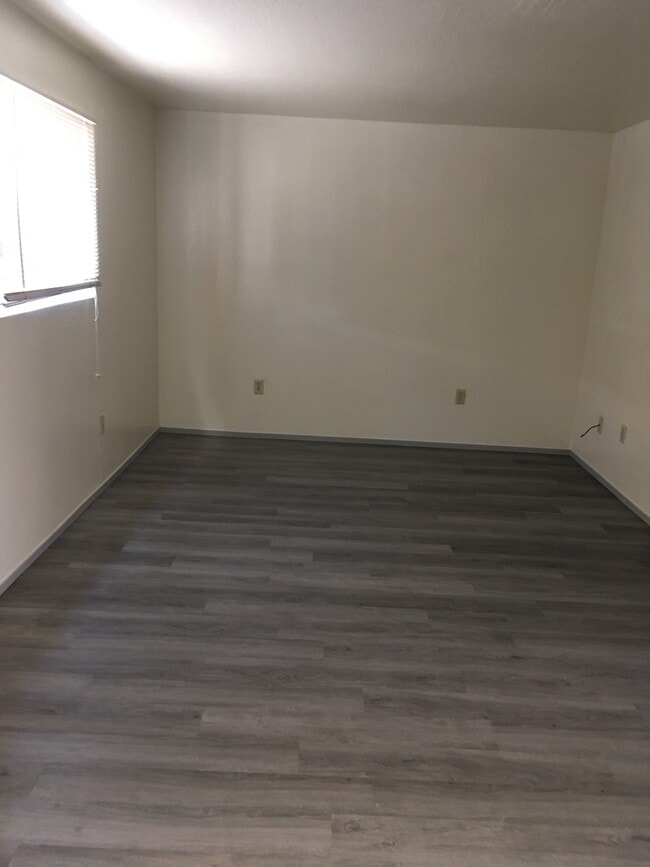 226 Elefa St unit A, Roseville, CA 95678 - photo 3