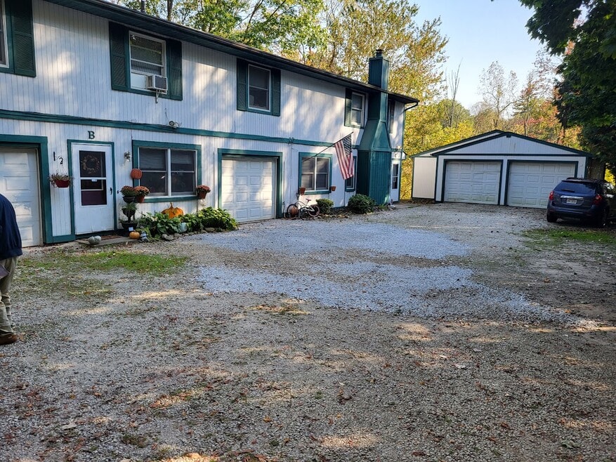 1223 E Nimisila Rd, North Canton, OH 44720 - photo 1