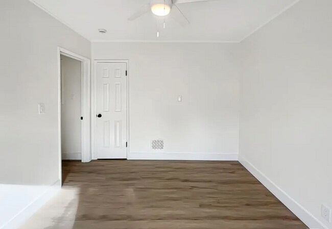 3700 Olympiad Dr, Los Angeles, CA 90043 - photo 7