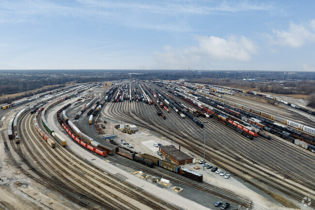 IHB Blue Island Train Yard operates both freight and commyter lines in Riverdale.