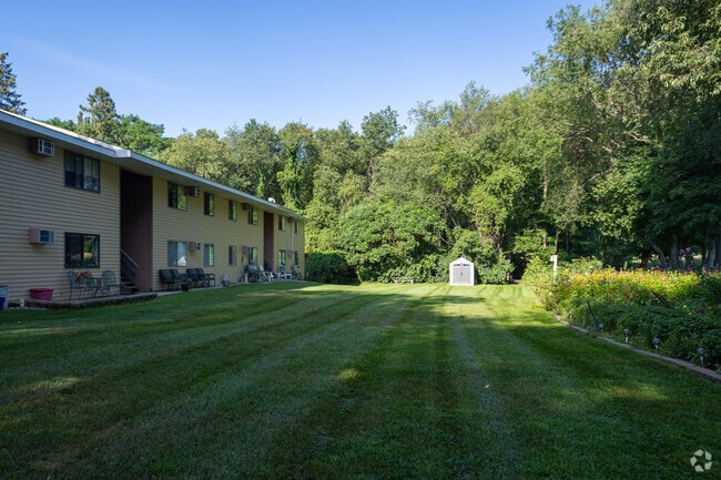 Rolling Pines Apartments, Richland, MI 49083 - photo 6
