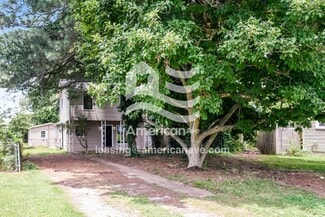 1810 College St SE, Decatur, AL 35601