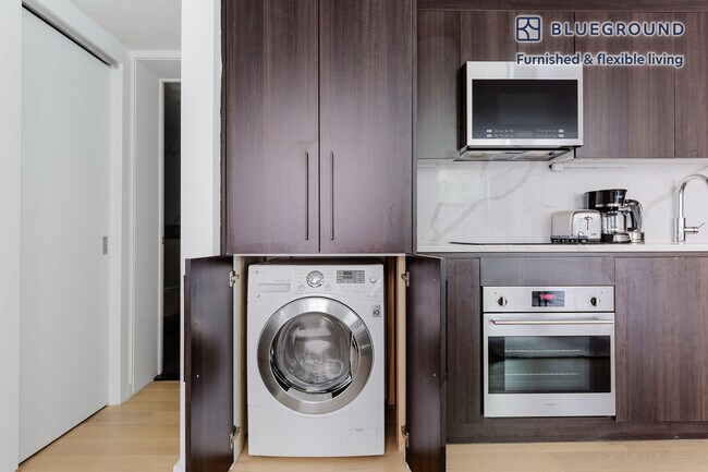 184 Prince St unit FL3-ID1515, New York, NY 10012 - photo 7