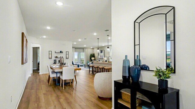 6233 Forest Pines Dr unit 36472960, Bellview, FL 32526 - photo 3