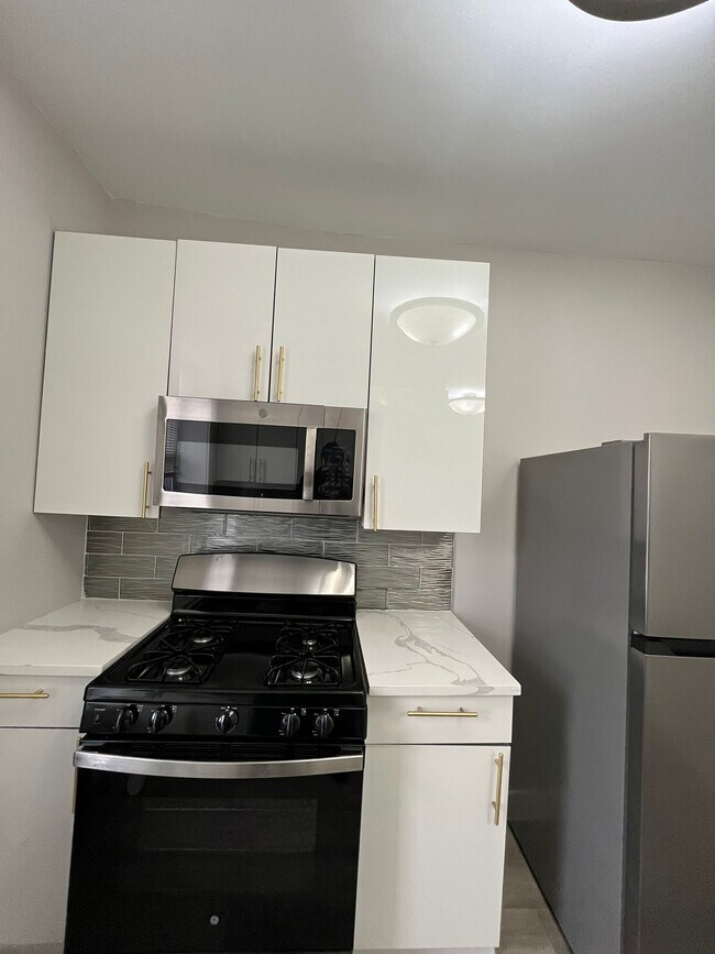 5809 Palisade Ave unit 14, West New York, NJ 07093 - photo 6