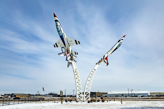 Aviation enthusiasts will love the T-38 Jets Sculpture at the Owatonna Regional airport.