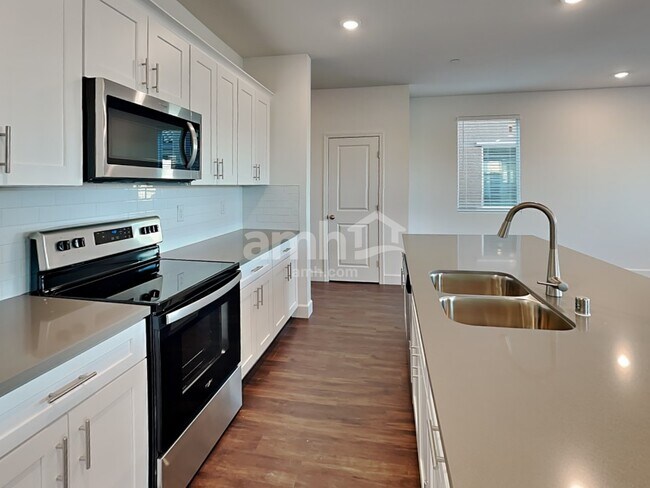 296 Yasmin Daylily Place, Henderson, NV 89015 - photo 4