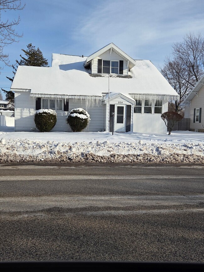 504 N Rath Ave unit 1, Ludington, MI 49431 - photo 2