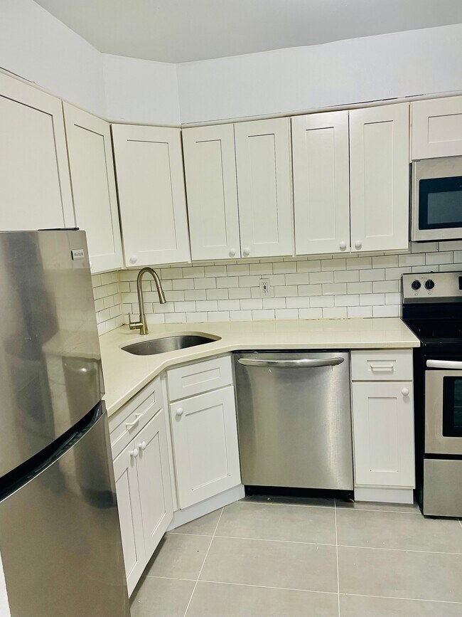 243 W Post Rd Unit F, White Plains, NY 10606