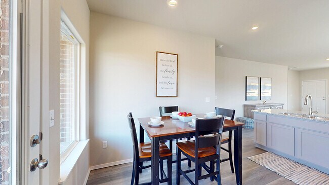 2662 S Ouachita Dr, Fayetteville, AR 72701 - photo 5