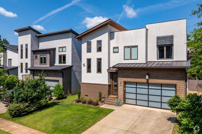 Many of the newer homes in Echo Hills are modern contemporary in style.