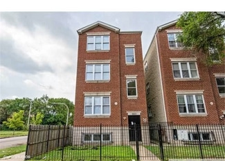 3905 W Van Buren St Unit 3, Chicago, IL 60624