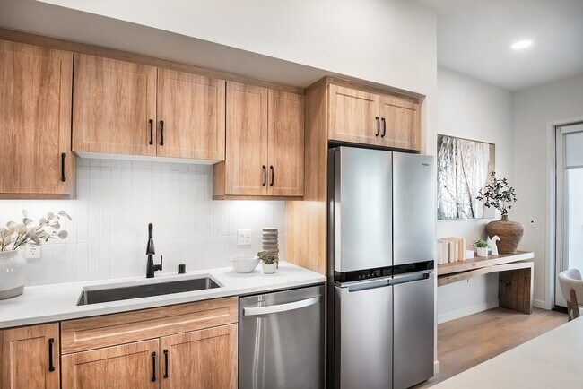 1BR, 1BA - 682SF - Kitchen