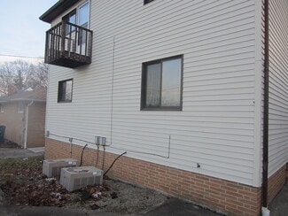 2436 Grovewood Ave, Parma, OH 44134