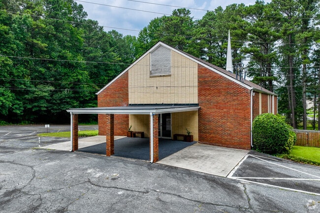 New Faith Academy teaches top curricula to students.