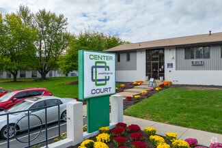 4881 Kingshill Dr, Columbus, OH 43229