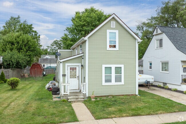 Shotgun style homes are common in Hanna, Lafayette, Indiana.